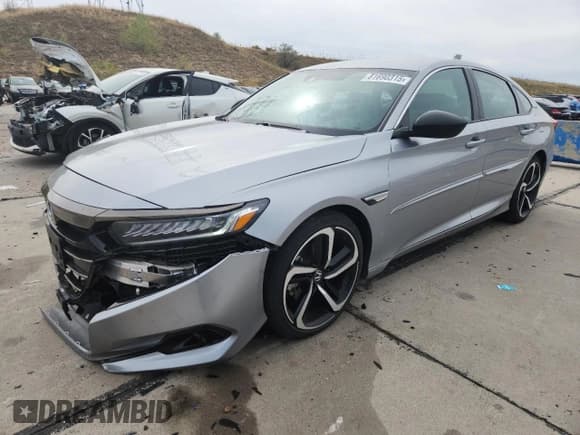 ✅ 2022 Honda Accord Sport • VIN: 1HGCV1F33NA110324 • Лот: 81690315. Опубликован ранее на Copart с пробегом 33 257 миль. Бесплатный доступ к архиву аукционных продаж из США и подробный отчёт об истории автомобиля на DreamBid. Изображение 1.