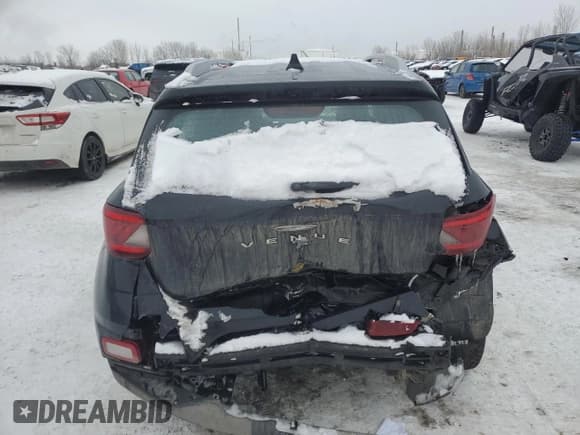 ✅ 2020 Hyundai Venue SEL • VIN: KMHRC8A36LU059391 • Lot: 44108725. Listed on Copart with 70,948 mi. Free auction sales archive from the USA and detailed vehicle history report at DreamBid. Image 6.