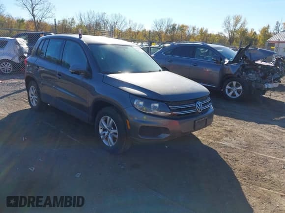 ✅ 2012 Volkswagen Tiguan S • VIN: WVGAV7AXXCW098459 • Lot: 43607959. Listed on IAAI with 77,189 mi. Free auction sales archive from the USA and detailed vehicle history report at DreamBid. Image 1.