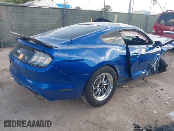 ✅ 2017 Ford Mustang GT • VIN: 1FA6P8CF1H5322980 • Lot: 43339612. Listed on IAAI with Not provided. Free auction sales archive from the USA and detailed vehicle history report at DreamBid. Image 4.