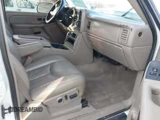 2004 Chevrolet Silverado 2500 LT с VIN 1GCGK23U64F112663, выставлен на аукционе IAAI как лот 41040200 с пробегом 264 252 миль миль и . История ставок и продаж доступна на DreamBid. Изображение 5.