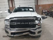 ✅ 2022 Ram 2500 Big Horn • VIN: 3C6UR5DL6NG436791 • Lot: 42287288. Wystawiony na IAAI z przebiegiem 62 207 mil. Bezpłatny archiwum sprzedaży aukcyjnych z USA i szczegółowy raport historii pojazdu na DreamBid. Zdjęcie 13.