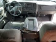 ✅ 2003 Chevrolet Silverado 2500HD LS • VIN: 1GCHC29U13E267442 • Лот: 51182565. Опубликован ранее на Copart с пробегом Не указан. Бесплатный доступ к архиву аукционных продаж из США и подробный отчёт об истории автомобиля на DreamBid. Изображение 8.