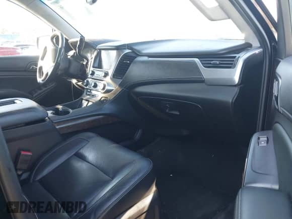 2017 Chevrolet Tahoe LT z VIN 1GNSKBKC4HR115785, wystawiony jako IAAI lot #43473656 z przebiegiem 160 271 mil mil oraz . Historia ofert i sprzedaży dostępna na DreamBid. Obrazek 5.