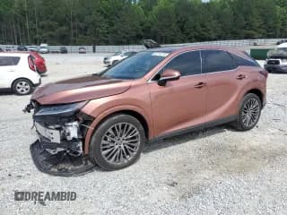 ✅ 2024 Lexus RX 450h+ Luxury • VIN: JTJCJMGA2R2012259 • Lot: 55716775. Wystawiony na Copart z przebiegiem 23 943 mil. Bezpłatny archiwum sprzedaży aukcyjnych z USA i szczegółowy raport historii pojazdu na DreamBid. Zdjęcie 1.