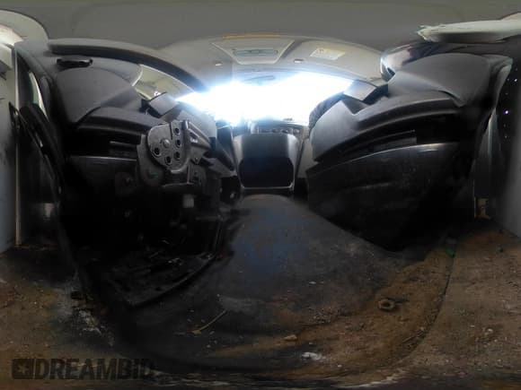 ✅ 2015 Ford Transit Cargo • VIN: 1FTNE2CM7FKA78466 • Lot: 42074455. Wystawiony na IAAI z przebiegiem 214 797 mil. Bezpłatny archiwum sprzedaży aukcyjnych z USA i szczegółowy raport historii pojazdu na DreamBid. Zdjęcie 18.