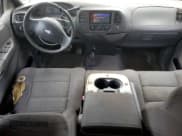 ✅ 2003 Ford F-150 XL • VIN: 2FTRX18L53CB04634 • Lot: 84285995. Wystawiony na Copart z przebiegiem Nie podano. Bezpłatny archiwum sprzedaży aukcyjnych z USA i szczegółowy raport historii pojazdu na DreamBid. Zdjęcie 8.