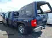 ✅ 2011 Chevrolet Silverado 1500 LS • VIN: 1GCRKREA1BZ252507 • Lot: 42136484. Wystawiony na IAAI z przebiegiem 212 211 mil mil. Skorzystaj z bezpłatnego archiwum sprzedaży aukcyjnych z USA i zobacz szczegółowy raport historii pojazdu na DreamBid. Zdjęcie 3.