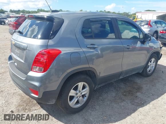 ✅ 2020 Chevrolet Trax LS • VIN: 3GNCJKSB8LL145936 • Lot: 43311403. Listed on IAAI with 92,852 mi. Free auction sales archive from the USA and detailed vehicle history report at DreamBid. Image 4.