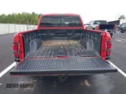 ✅ 1998 Dodge 1500 • VIN: 1B7HC13Y6WJ134063 • Lot: 43302286. Wystawiony na IAAI z przebiegiem 188 374 mil. Bezpłatny archiwum sprzedaży aukcyjnych z USA i szczegółowy raport historii pojazdu na DreamBid. Zdjęcie 17.