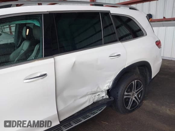 ✅ 2021 Mercedes-Benz GLS 450 • VIN: 4JGFF5KE9MA572260 • Лот: 42287425. Опубликован ранее на IAAI с пробегом 65 510 миль. Бесплатный доступ к архиву аукционных продаж из США и подробный отчёт об истории автомобиля на DreamBid. Изображение 6.