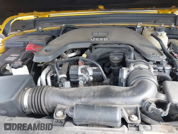 ✅ 2021 Jeep Wrangler Unlimited Sahara • VIN: 1C4HJXEG4MW624532 • Lot: 41783382. Wystawiony na IAAI z przebiegiem 81 116 mil. Bezpłatny archiwum sprzedaży aukcyjnych z USA i szczegółowy raport historii pojazdu na DreamBid. Zdjęcie 10.