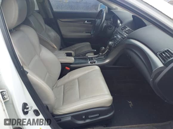 ✅ 2012 Acura TL Technology • VIN: 19UUA9F52CA001673 • Lot: 43178046. Wystawiony na IAAI z przebiegiem 201 358 mil. Bezpłatny archiwum sprzedaży aukcyjnych z USA i szczegółowy raport historii pojazdu na DreamBid. Zdjęcie 5.