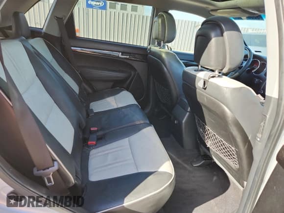 ✅ 2013 Kia Sorento SX • VIN: 5XYKWDA28DG369672 • Lot: 92301185. Listed on Copart with 118,053 mi. Free auction sales archive from the USA and detailed vehicle history report at DreamBid. Image 11.