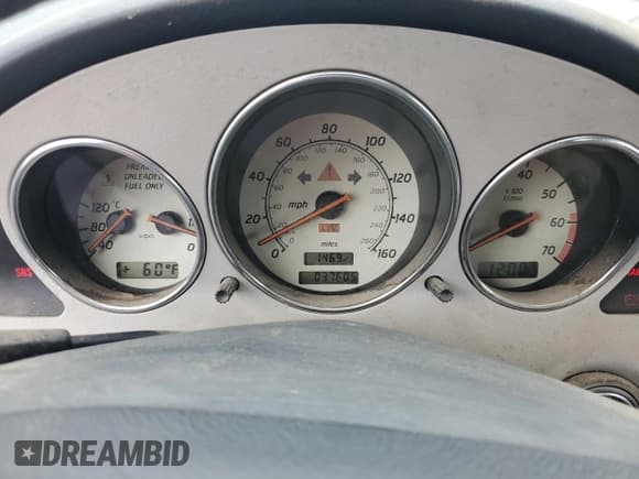 ✅ 1998 Mercedes-Benz SLK 230/320 • VIN: WDBKK47F3WF046432 • Lot: 50532165. Listed on Copart with 37,605 mi. Free auction sales archive from the USA and detailed vehicle history report at DreamBid. Image 9.