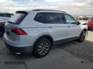 ✅ 2019 Volkswagen Tiguan S • VIN: 3VV0B7AX5KM044012 • Lot: 89685535. Listed on Copart with 89,718 mi. Free auction sales archive from the USA and detailed vehicle history report at DreamBid. Image 3.