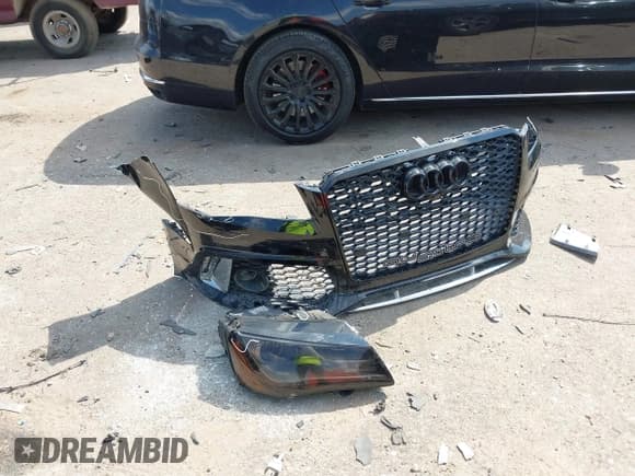 ✅ 2013 Audi A8 4.0L • VIN: WAUR2AFD7DN020673 • Lot: 43306801. Wystawiony na IAAI z przebiegiem 134 121 mil. Bezpłatny archiwum sprzedaży aukcyjnych z USA i szczegółowy raport historii pojazdu na DreamBid. Zdjęcie 12.