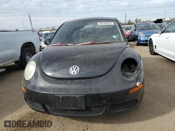 ✅ 2010 Volkswagen Beetle • VIN: 3VWPW3AG7AM005847 • Lot: 90296635. Wystawiony na Copart z przebiegiem 150 326 mil. Bezpłatny archiwum sprzedaży aukcyjnych z USA i szczegółowy raport historii pojazdu na DreamBid. Zdjęcie 5.