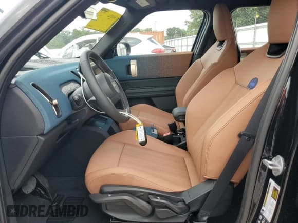 ✅ 2025 MINI Countryman S • VIN: WMZ23GA04S7S70401 • Лот: 80828895. Опубликован ранее на Copart с пробегом Не указан. Бесплатный доступ к архиву аукционных продаж из США и подробный отчёт об истории автомобиля на DreamBid. Изображение 7.