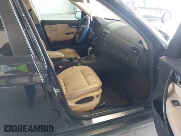 ✅ 2007 BMW X3 3.0si • VIN: WBXPC93477WJ00843 • Лот: 43824337. Опубликован ранее на IAAI с пробегом 182 732 миль. Бесплатный доступ к архиву аукционных продаж из США и подробный отчёт об истории автомобиля на DreamBid. Изображение 5.