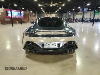 ✅ 2020 Aston Martin Vantage • VIN: SCFSMGAW1LGN03414 • Лот: 84055064. Опубликован ранее на Copart с пробегом 24 509 миль. Бесплатный доступ к архиву аукционных продаж из США и подробный отчёт об истории автомобиля на DreamBid. Изображение 4.