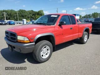 ✅ 2002 Dodge Dakota • VIN: 1B7GG12X02S543317 • Lot: 68133955. Wystawiony na Copart z przebiegiem 128 938 mil. Bezpłatny archiwum sprzedaży aukcyjnych z USA i szczegółowy raport historii pojazdu na DreamBid. Zdjęcie 1.