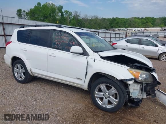 ✅ 2007 Toyota RAV4 Sport • VIN: JTMZD32V876044566 • Lot: 41995565. Listed on IAAI with 136,746 mi. Free auction sales archive from the USA and detailed vehicle history report at DreamBid. Image 1.