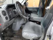 ✅ 2012 Ford Econoline Cargo Recreational • VIN: 1FTNE2EW9CDA42809 • Lot: 66490175. Wystawiony na Copart z przebiegiem 379 413 mil. Bezpłatny archiwum sprzedaży aukcyjnych z USA i szczegółowy raport historii pojazdu na DreamBid. Zdjęcie 7.