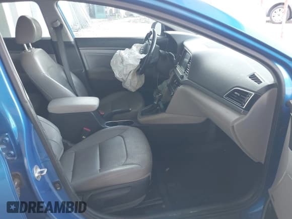 ✅ 2017 Hyundai Elantra SE • VIN: KMHD84LF8HU193791 • Lot: 42759779. Wystawiony na IAAI z przebiegiem 111 344 mil. Bezpłatny archiwum sprzedaży aukcyjnych z USA i szczegółowy raport historii pojazdu na DreamBid. Zdjęcie 5.