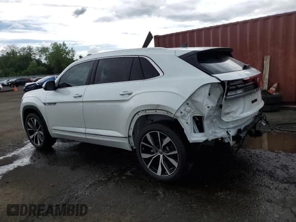 ✅ 2025 Volkswagen Atlas SEL Premium R-Line • VIN: 1V2FE2CAXSC215638 • Lot: 56838725. Listed on Copart with 1,821 mi. Free auction sales archive from the USA and detailed vehicle history report at DreamBid. Image 2.