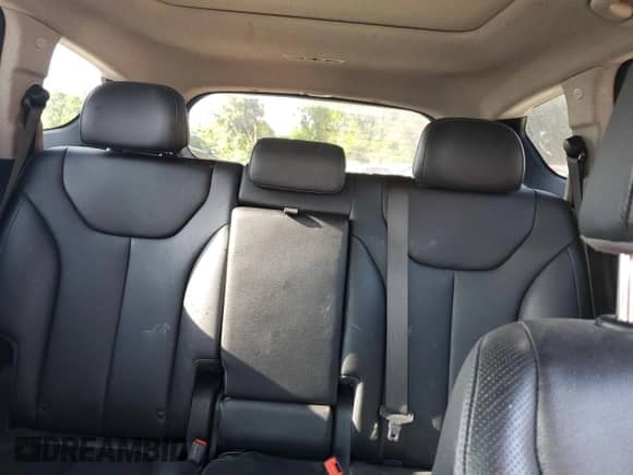 2019 Hyundai Santa Fe Ultimate с VIN 5NMS53AD9KH006606, выставлен на аукционе Copart как лот 61391065 с пробегом 79 020 миль миль и Списание • Salvage title. История ставок и продаж доступна на DreamBid. Изображение 10.