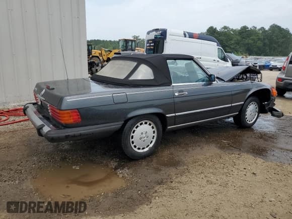 ✅ 1989 Mercedes-Benz 560 SL • VIN: WDBBA48D6KA094255 • Lot: 72422474. Wystawiony na Copart z przebiegiem 44 313 mil. Bezpłatny archiwum sprzedaży aukcyjnych z USA i szczegółowy raport historii pojazdu na DreamBid. Zdjęcie 3.