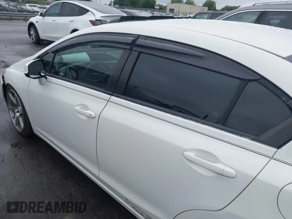 ✅ 2013 Honda Civic Si • VIN: 2HGFB6E59DH709945 • Lot: 42917366. Wystawiony na IAAI z przebiegiem 136 600 mil. Bezpłatny archiwum sprzedaży aukcyjnych z USA i szczegółowy raport historii pojazdu na DreamBid. Zdjęcie 14.