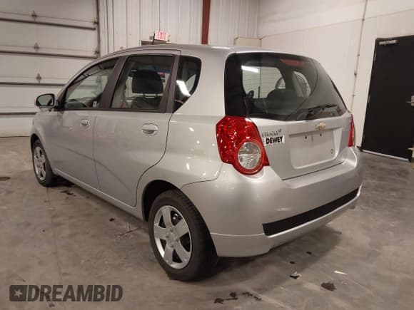 ✅ 2010 Chevrolet Aveo 1LT • VIN: KL1TD6DE6AB134812 • Lot: 43559168. Wystawiony na IAAI z przebiegiem 62 350 mil. Bezpłatny archiwum sprzedaży aukcyjnych z USA i szczegółowy raport historii pojazdu na DreamBid. Zdjęcie 3.