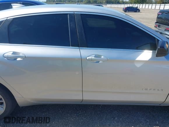 ✅ 2016 Chevrolet Impala LS • VIN: 2G11Z5SA5G9101962 • Lot: 43492350. Listed on IAAI with 159,855 mi. Free auction sales archive from the USA and detailed vehicle history report at DreamBid. Image 13.