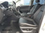 ✅ 2021 Volkswagen Tiguan SE • VIN: 3VV2B7AX5MM100395 • Lot: 57633995. Wystawiony na Copart z przebiegiem 81 548 mil. Bezpłatny archiwum sprzedaży aukcyjnych z USA i szczegółowy raport historii pojazdu na DreamBid. Zdjęcie 7.