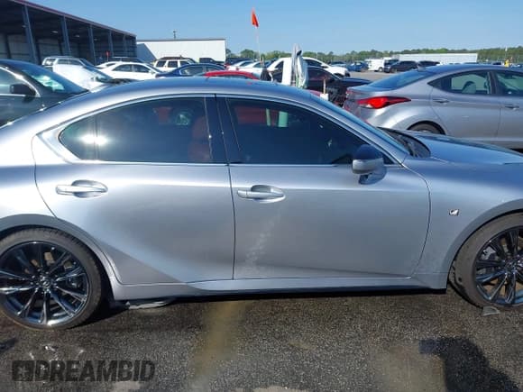 ✅ 2022 Lexus IS 350 F Sport • VIN: JTHGZ1B26N5053772 • Lot: 41966565. Listed on IAAI with 45,020 mi. Free auction sales archive from the USA and detailed vehicle history report at DreamBid. Image 13.