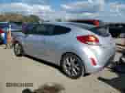 2017 Hyundai Veloster z VIN KMHTC6AD8HU305805, wystawiony jako Copart lot #39634893 z przebiegiem 109 899 mil mil oraz . Historia ofert i sprzedaży dostępna na DreamBid. Obrazek 2.