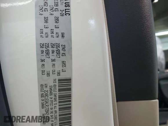 ✅ 2020 Chrysler Pacifica Touring L Plus • VIN: 2C4RC1EG4LR172942 • Lot: 70522605. Listed on Copart with 80,228 mi. Free auction sales archive from the USA and detailed vehicle history report at DreamBid. Image 13.