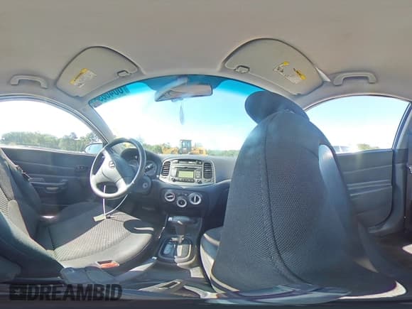 ✅ 2008 Hyundai Accent GS • VIN: KMHCM36C88U077171 • Лот: 60468985. Опубликован ранее на Copart с пробегом 279 068 миль. Бесплатный доступ к архиву аукционных продаж из США и подробный отчёт об истории автомобиля на DreamBid. Изображение 14.