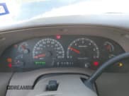 ✅ 2002 Ford Expedition Eddie Bauer • VIN: 1FMRU17W32LA16542 • Лот: 43675700. Опубликован ранее на IAAI с пробегом 164 378 миль. Бесплатный доступ к архиву аукционных продаж из США и подробный отчёт об истории автомобиля на DreamBid. Изображение 7.