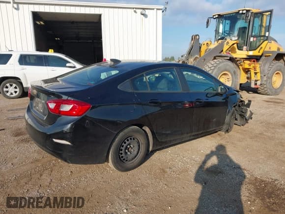✅ 2018 Chevrolet Cruze LS • VIN: 1G1BC5SM7J7184576 • Лот: 43436603. Опубликован ранее на IAAI с пробегом 121 971 миль. Бесплатный доступ к архиву аукционных продаж из США и подробный отчёт об истории автомобиля на DreamBid. Изображение 4.