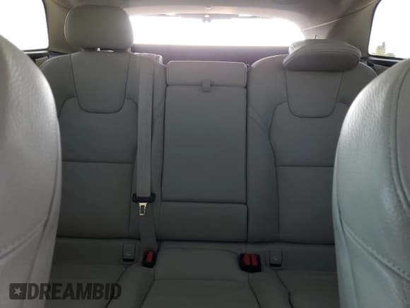 ✅ 2023 Volvo XC60 Plus Bright Theme • VIN: YV4L12DN4P1210887 • Lot: 88895885. Listed on Copart with 27,440 mi. Free auction sales archive from the USA and detailed vehicle history report at DreamBid. Image 10.