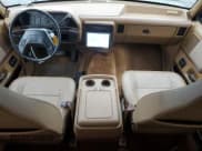 ✅ 1989 Ford Bronco Eddie Bauer • VIN: 1FMEU15NXKLA47778 • Lot: 92915585. Listed on Copart with 77,803 mi. Free auction sales archive from the USA and detailed vehicle history report at DreamBid. Image 8.