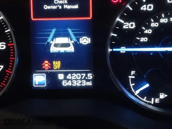 ✅ 2021 Subaru Ascent Limited • VIN: 4S4WMALDXM3438561 • Lot: 43628872. Wystawiony na IAAI z przebiegiem 643 230 mil. Bezpłatny archiwum sprzedaży aukcyjnych z USA i szczegółowy raport historii pojazdu na DreamBid. Zdjęcie 15.