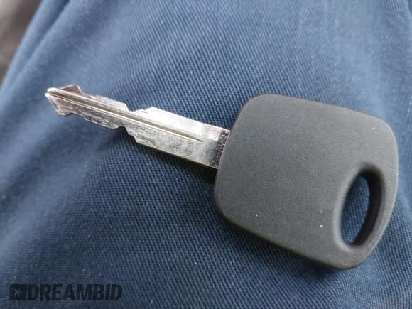 ✅ 2003 Ford Focus SE Fleet • VIN: 1FAFP36303W293074 • Lot: 43709410. Listed on IAAI with 260,595 mi. Free auction sales archive from the USA and detailed vehicle history report at DreamBid. Image 11.