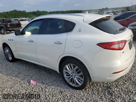 ✅ 2019 Maserati Levante GranLusso • VIN: ZN661XUL3KX332835 • Lot: 59793375. Listed on Copart with 83,359 mi. Free auction sales archive from the USA and detailed vehicle history report at DreamBid. Image 2.
