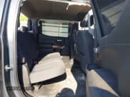 ✅ 2019 Chevrolet Silverado 1500 LT Trail Boss • VIN: 1GCPYFED2KZ152401 • Lot: 42211371. Wystawiony na IAAI z przebiegiem 106 796 mil. Bezpłatny archiwum sprzedaży aukcyjnych z USA i szczegółowy raport historii pojazdu na DreamBid. Zdjęcie 8.