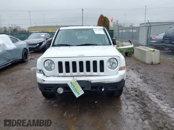✅ 2016 Jeep Patriot Sport SE • VIN: 1C4NJRBB4GD814547 • Lot: 43734900. Wystawiony na IAAI z przebiegiem 127 647 mil. Bezpłatny archiwum sprzedaży aukcyjnych z USA i szczegółowy raport historii pojazdu na DreamBid. Zdjęcie 12.