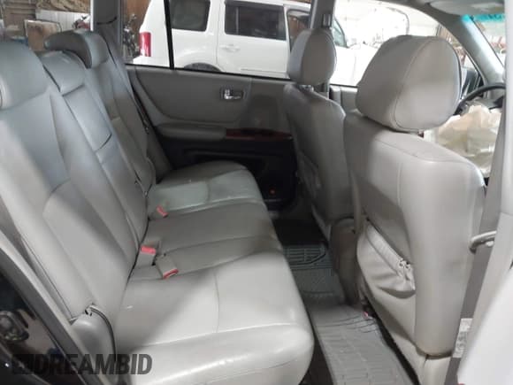 ✅ 2007 Toyota Highlander w/3rd Row • VIN: JTEEP21A570194065 • Lot: 42436347. Wystawiony na IAAI z przebiegiem 114 559 mil. Bezpłatny archiwum sprzedaży aukcyjnych z USA i szczegółowy raport historii pojazdu na DreamBid. Zdjęcie 8.